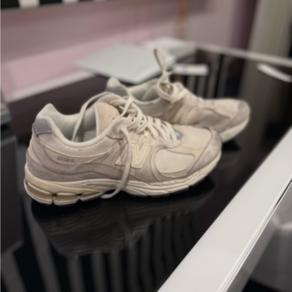 New Balance 2002R calm taupe sneakers
